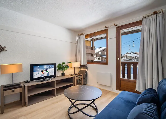 Mountain View Ski-in And Ski-out Apartment *