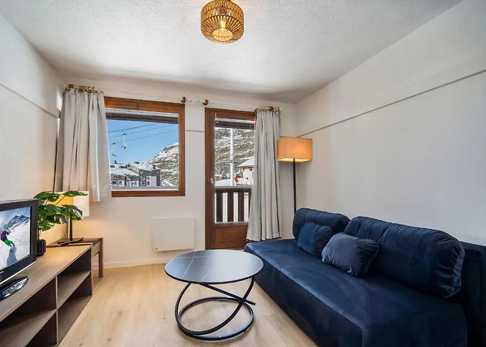 Mountain View Ski-in And Ski-out Apartment